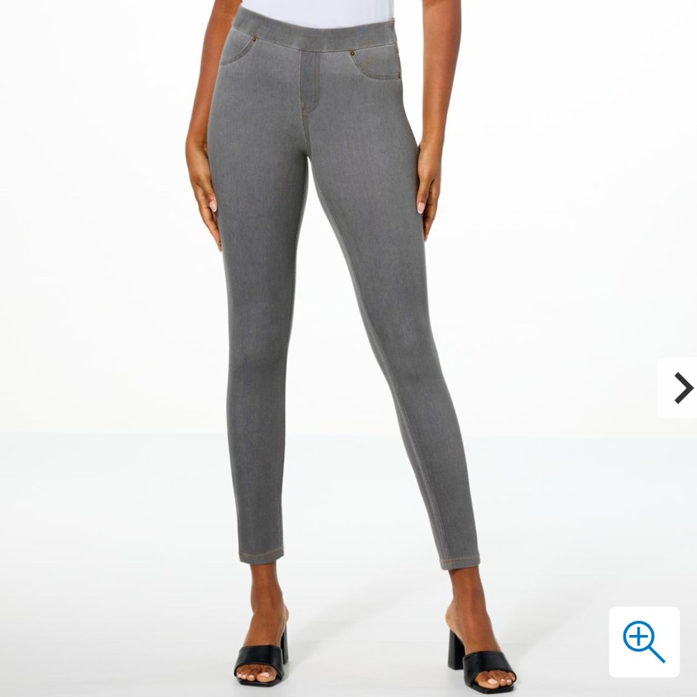 Utopia by HUE Ultimate Stretch Denim Legging, graphite, Medium